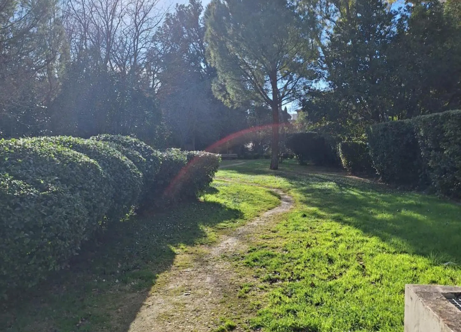 アパート Parc De La Roseraie マルセイユ